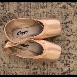 Capezio Brand New pointe shoes